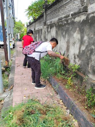 GIAT GOTONG ROYONG RUTIN STAF PEMDES PEMARON