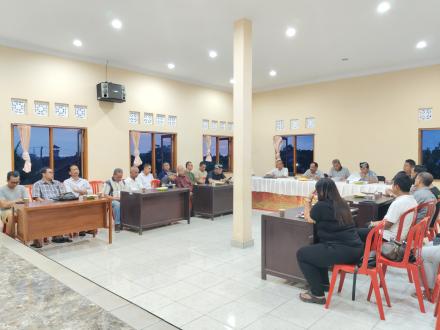 Rapat Koordinasi Pengelolaan Sampah Desa Pemaron